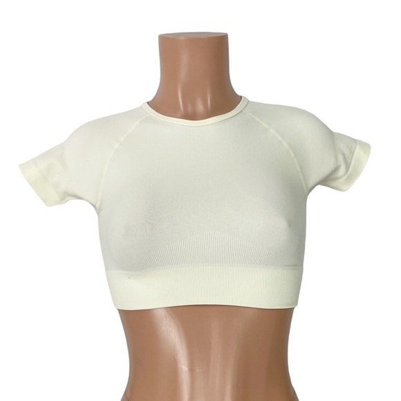 Bo + Tee Determined Crop Top - Picture 3 of 7